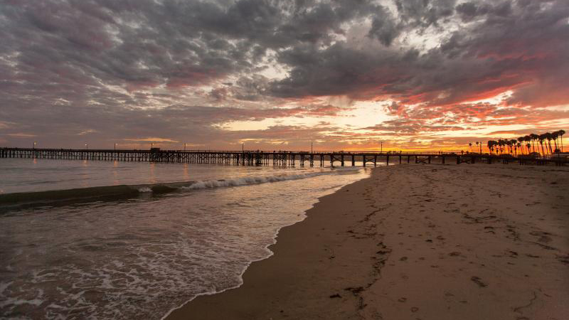 santa barbara shoreline at sunset