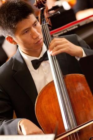 Daniel Gee playing cello
