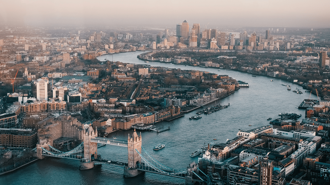 London, England by @bendavisual on Unsplash