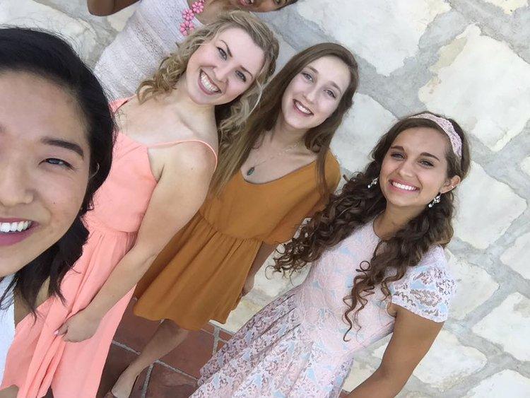 Jenna Justman with friends